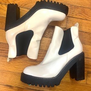 Black & White Chunky Boot Womens 8.5